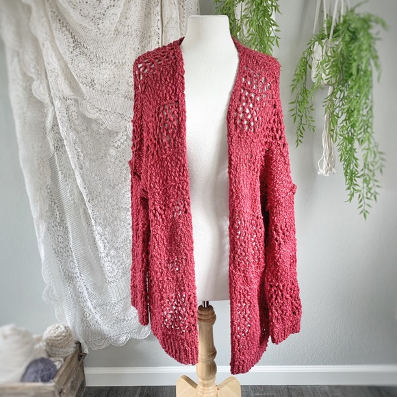 BAND OF GYPSIES | Maroon Wine Chunky Knit Cardigan - Picture 2 of 6
